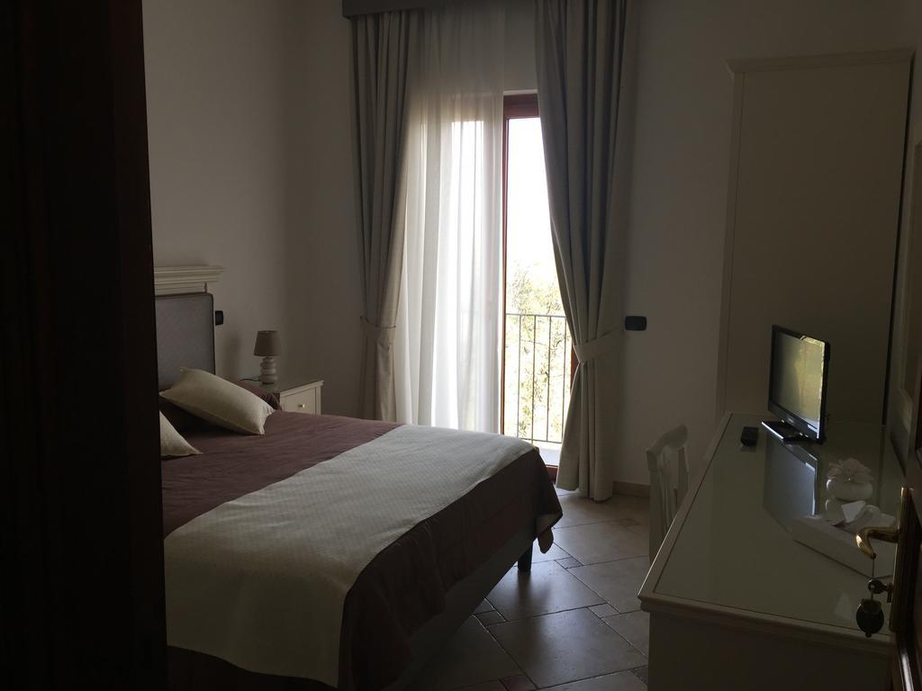 维克艾库塞Il Casale Del Mirto别墅 外观 照片